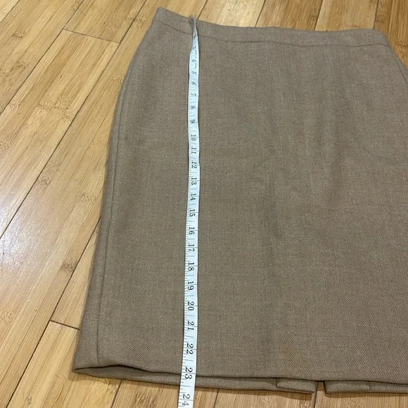 J.Crew No. 2 Pencil Wool Skirt- Camel ✨ - Picture 4 of 12